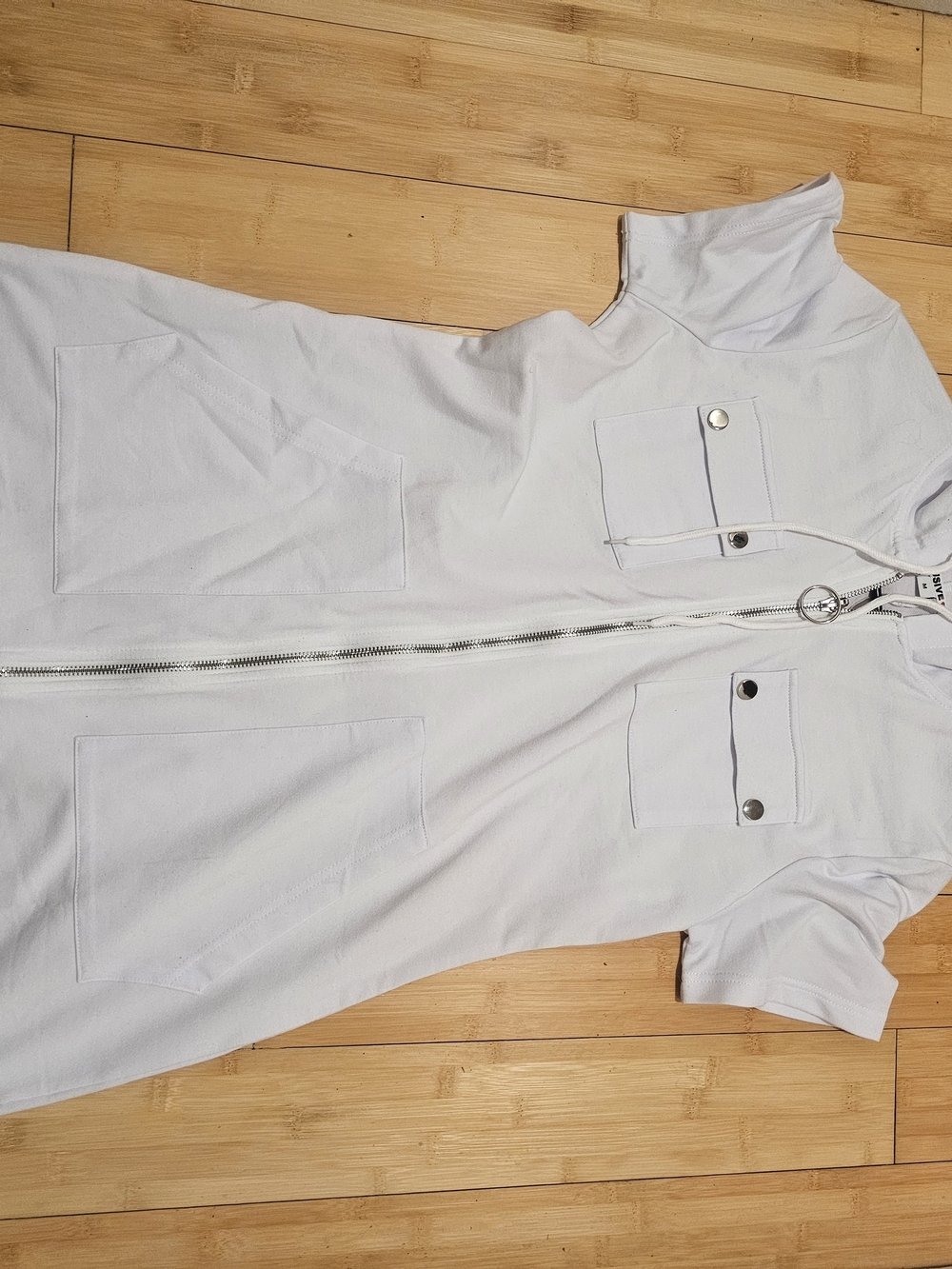 Casual White Zip-Front Short Sleeve Mini Dress